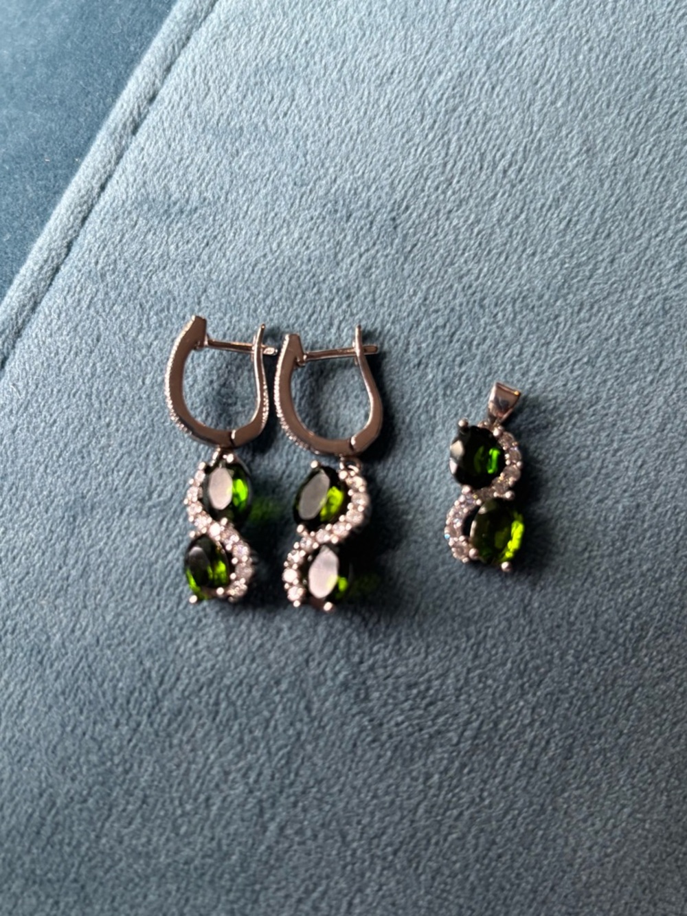 Sterling Silver Green Crystal Drop Earrings and Pendant Set